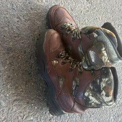 Itasca Boots Size 8.5