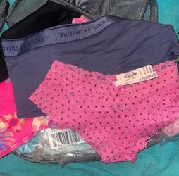 Victoria secret all sizes 20$