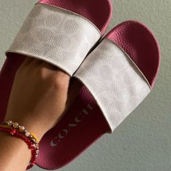 Size 5 woman, pink coach slides