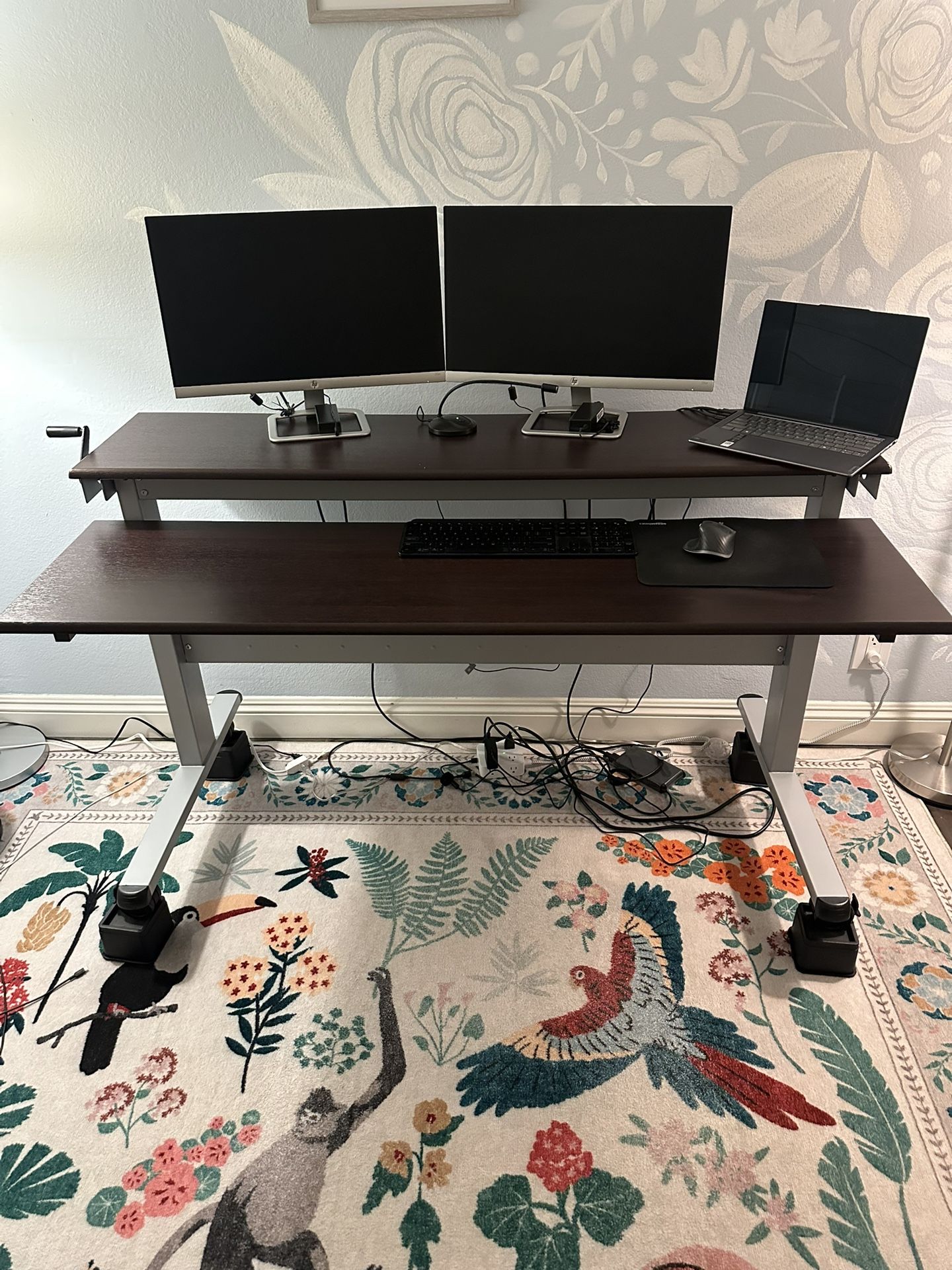 Adjustable Standing Desk, Hand Crank