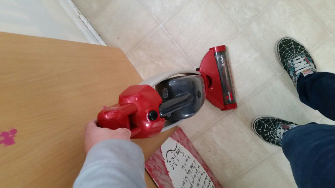 Small vacuum
