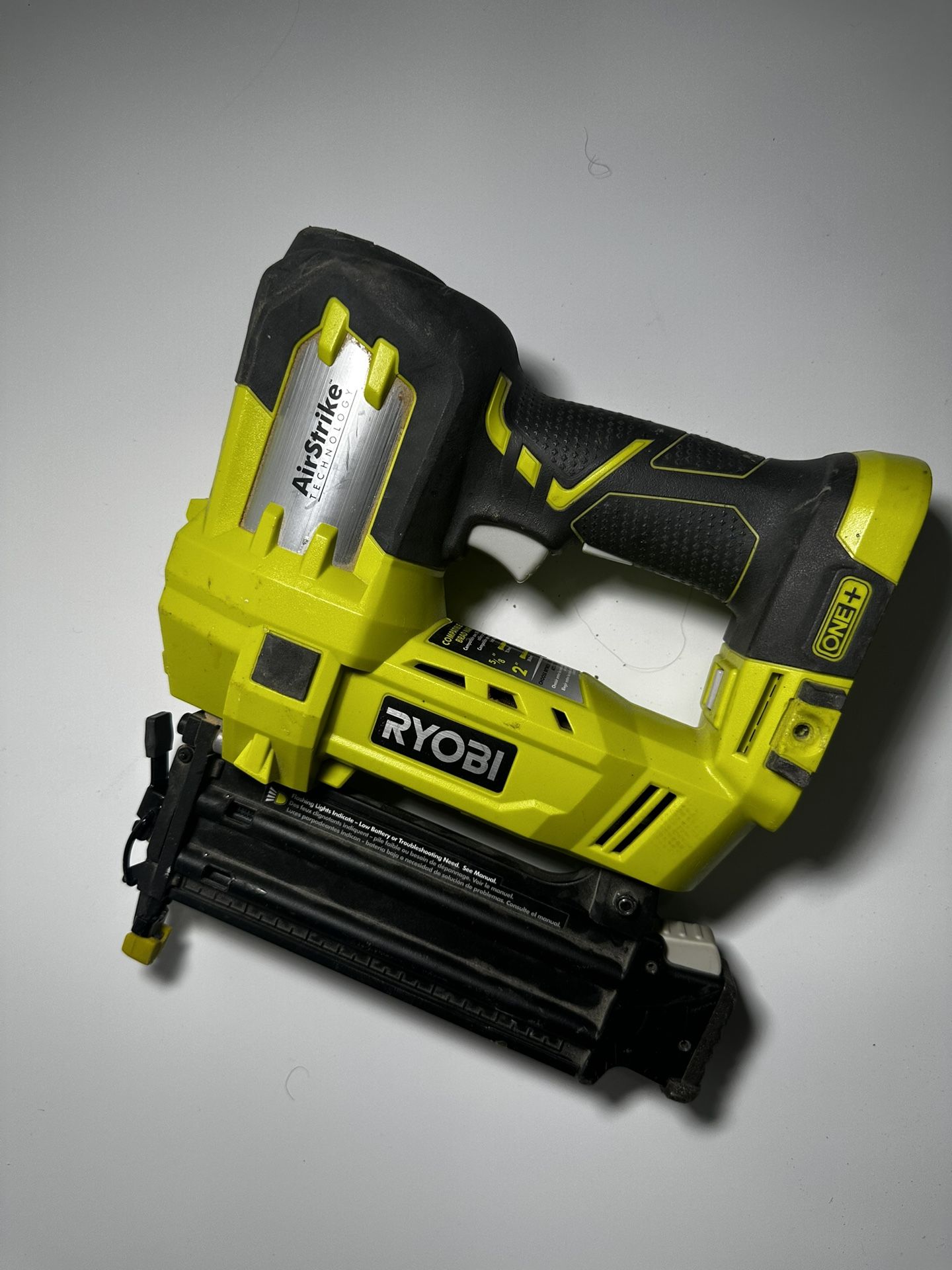 RYOBI 18-VOLT ONE+ AIRSTRIKE CORDLESS BRAD NAILER, 18-GAUGE, TOOL ONLY