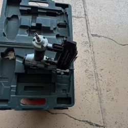 Hitachi 18 G  Brad Nails Air Pressure 70-120 Psi 