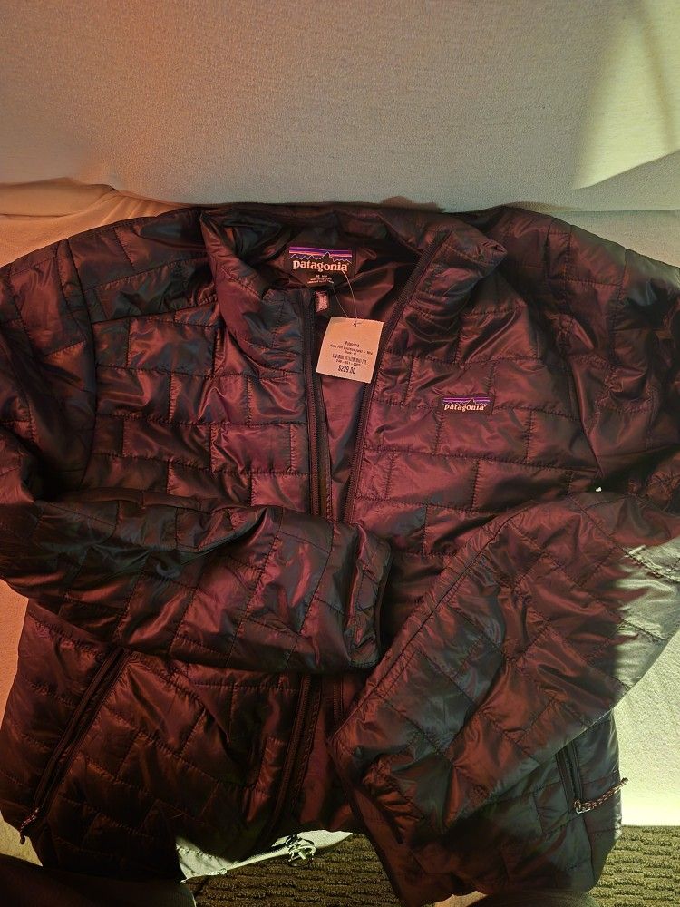 !! BRAND NEW PATAGONIA JACKET !!