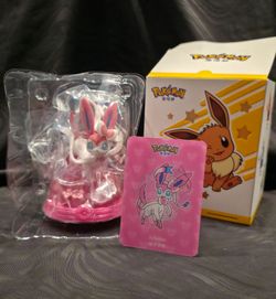 Funism Sylveon Figure