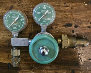  Oxygen Regulator For A Oxy-gas Torch