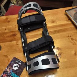 Knee Brace