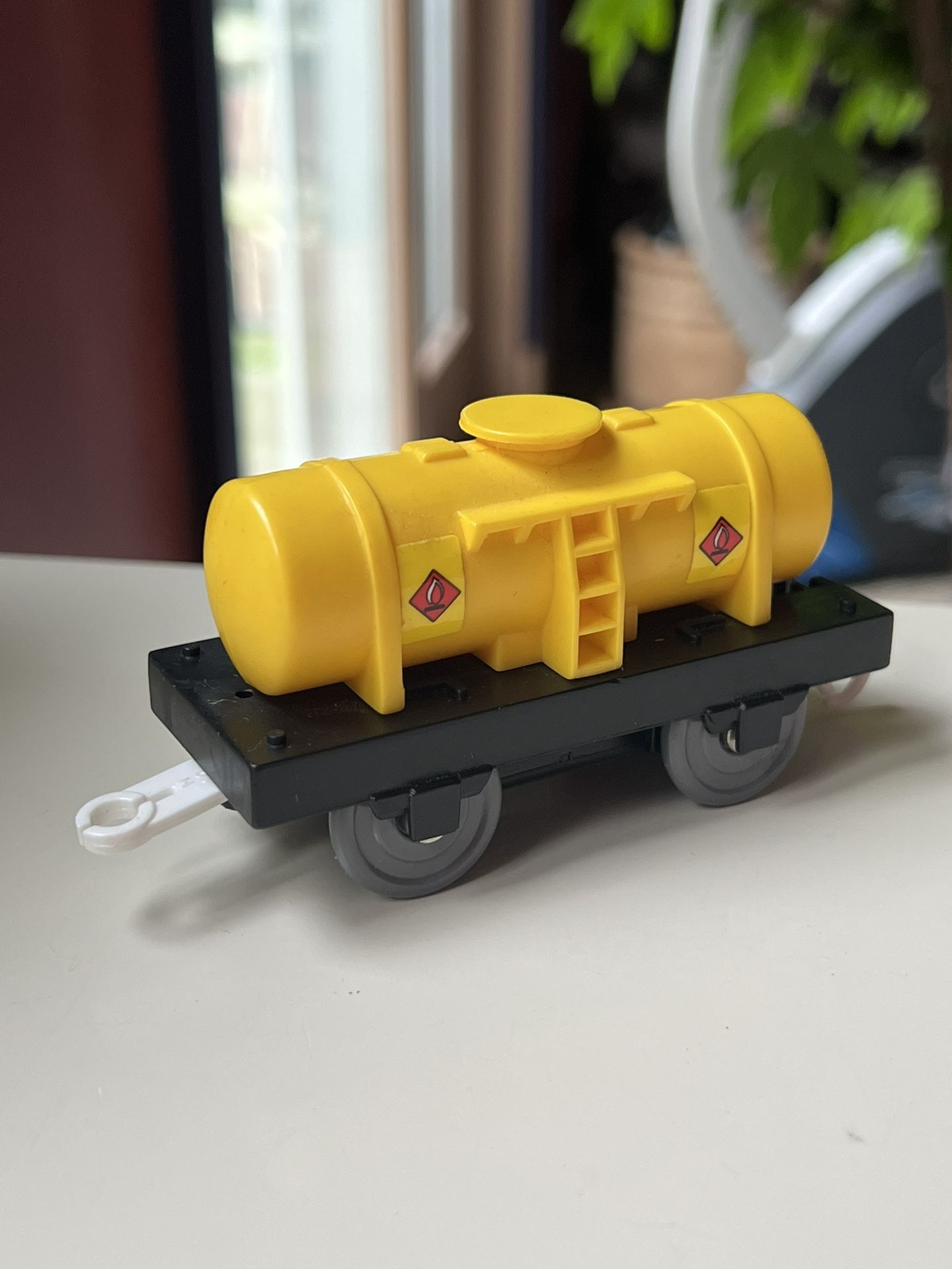Thomas The Train & Friends Trackmaster Sodor Fuel Tanker Car TOMY