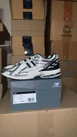 Brand New men's new balance 1906R silver metallic sizes 8.5,9,9.5&10 available