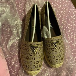 GUESS Women’s Flats Espadrille Size 7.5 New In Box 