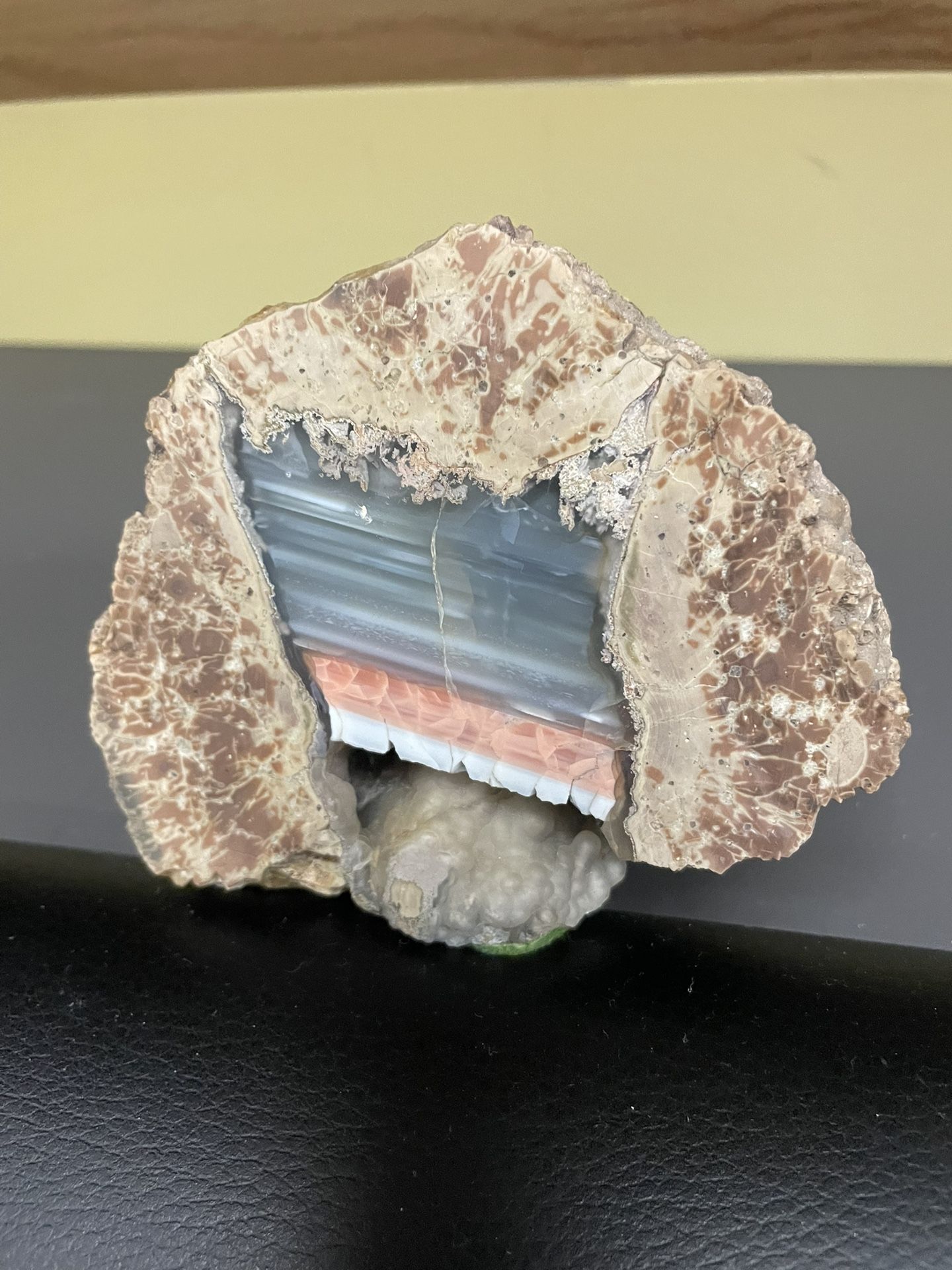 Richardson Ranch Thunderegg Rock 4”x 3.5”