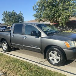 Nissan Titan