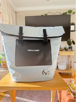 Realtree Waterproof Roll-Top Backpack Cooler