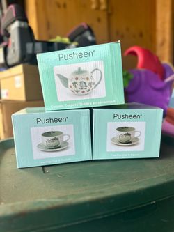 Pusheen teapot and 2 cups w/saucers