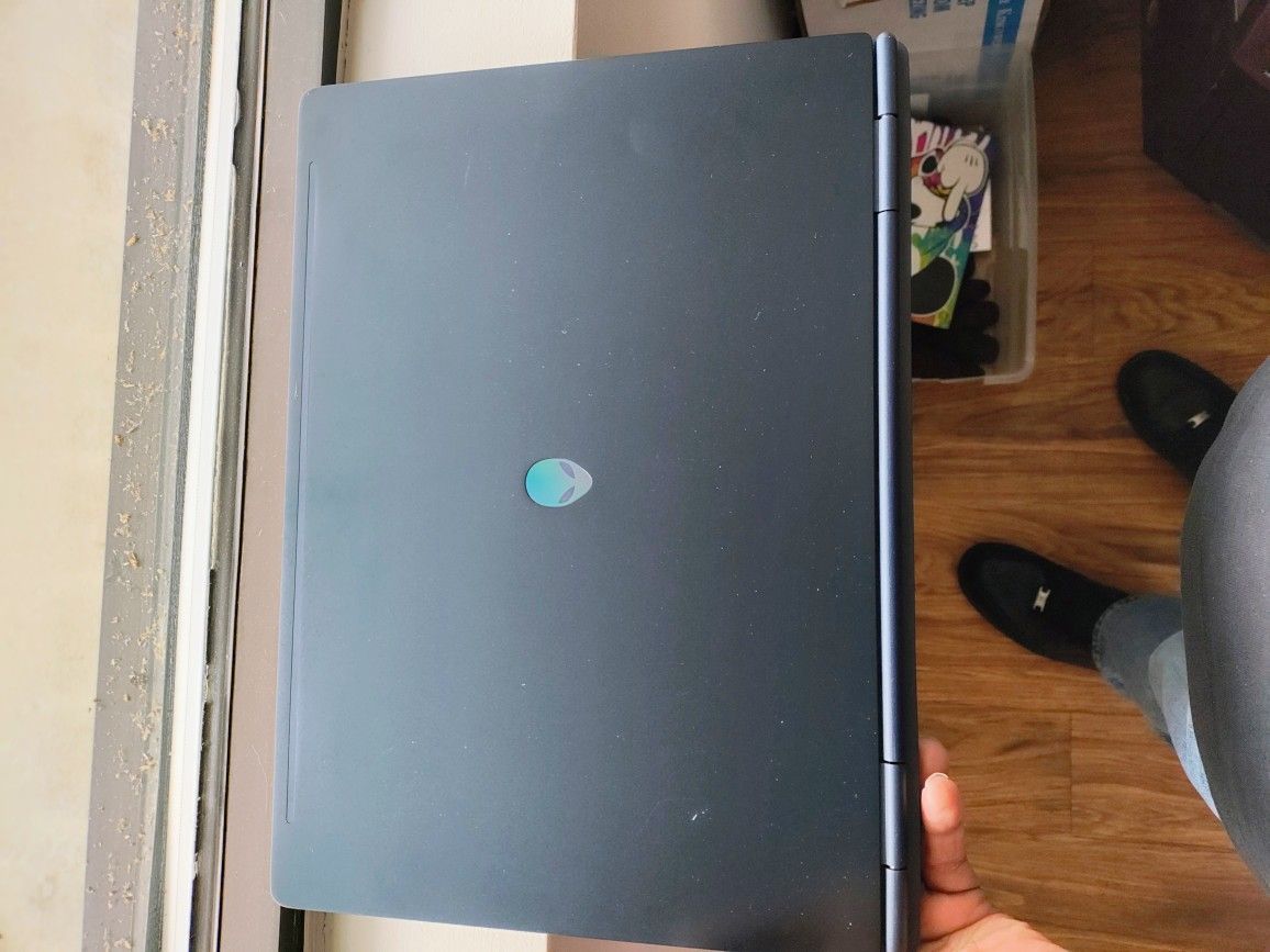 Alienware 16 Aurora Gaming Laptop