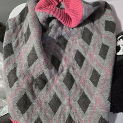 Pet Sweater, Size Large