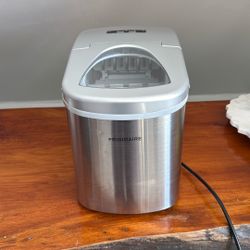 Ice Maker Frigidaire