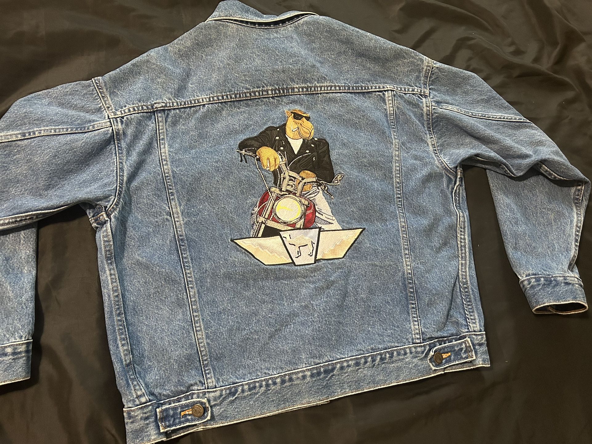 90’s Joe Camel denim Jacket (like New, LG)
