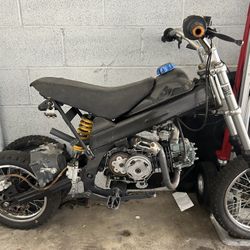 Dirt Bike For Sale.  299$ Obo