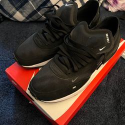 Nike Waffle One Black/White Sneakers Size 8 (with box)