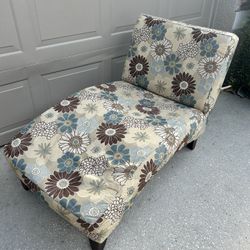 Chaise Lounge Chair 