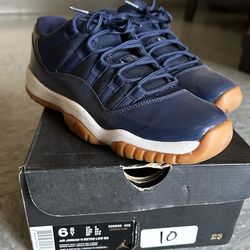 Jordan 11 Low