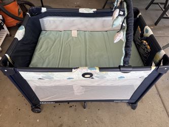 Pack n Play Graco