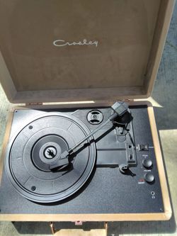 Vinyl player No power Cord Included
