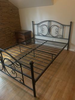 Antiqued Metal Queen Bed Frame