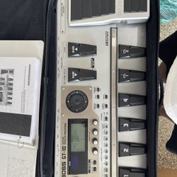 Boss GT-10 Guitar Effects Processor + Case & Printed Manual