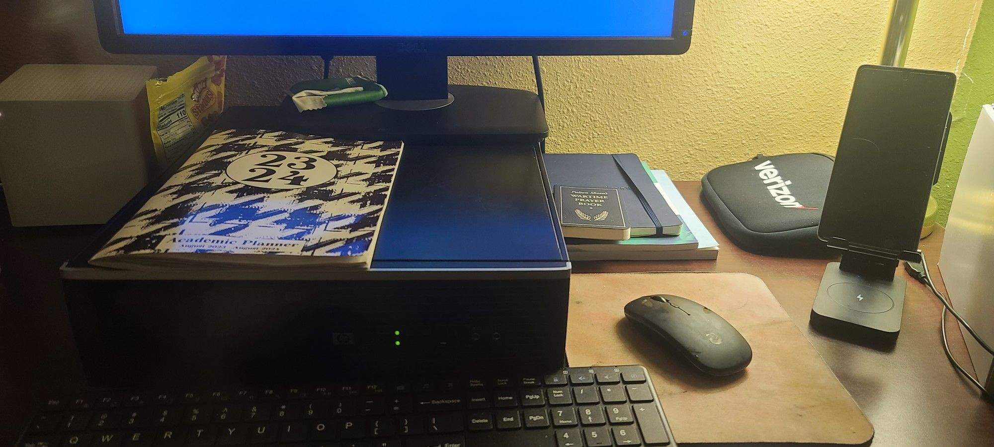 4g HP Pc Desktop With Monitor, Keyboard And Mouse