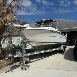 1988 Pursuit 27ft  Boat