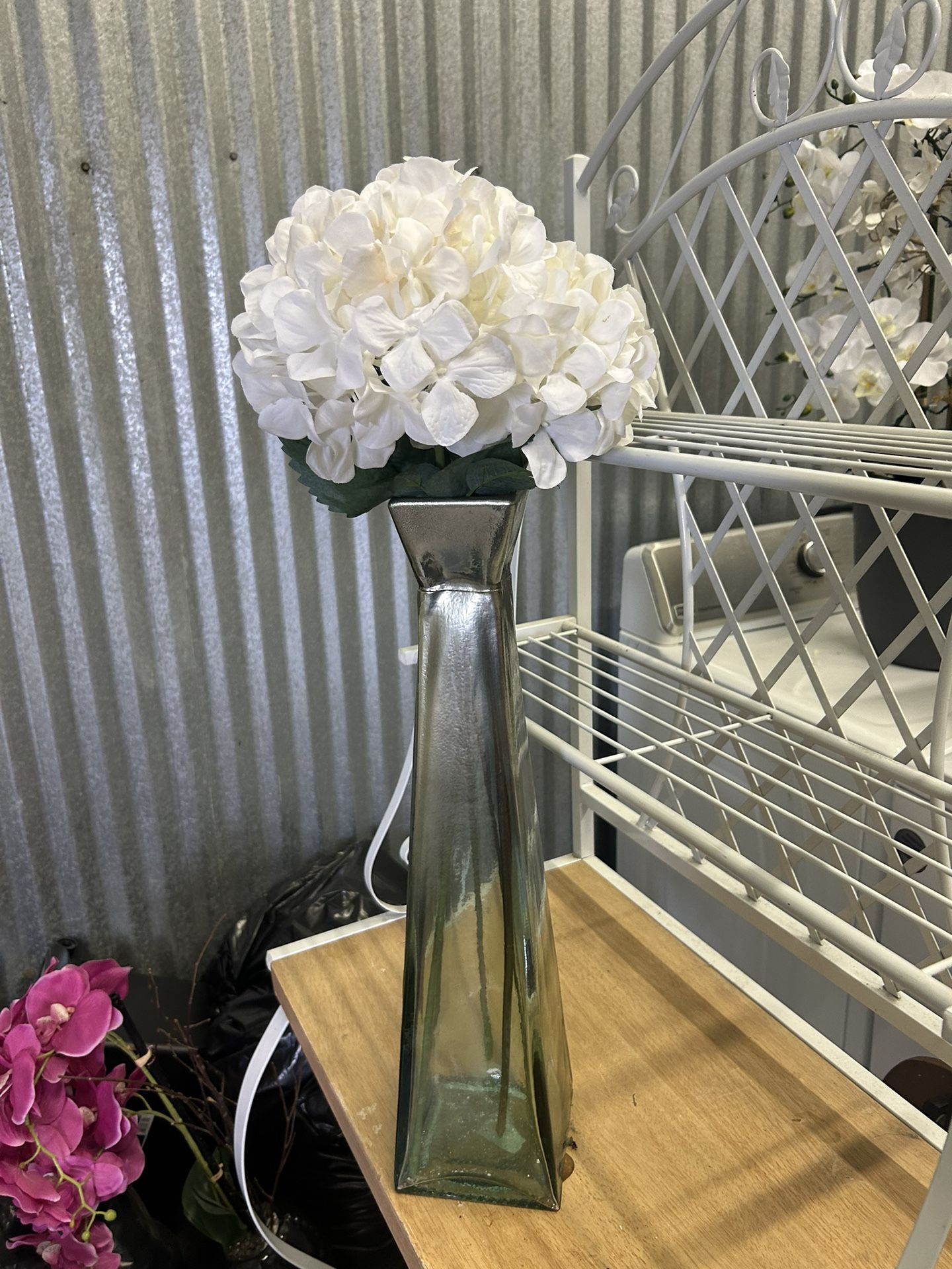 Heavy Vase W Flowers