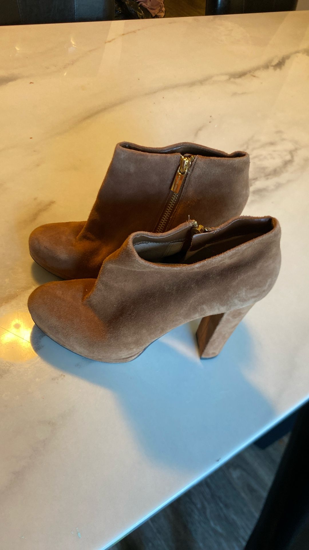 Micheal Kors brown heels