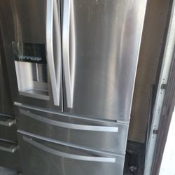 Whirlpool Refrigerator W36h69 $650 Firm