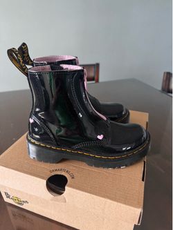 Dr. Martens Bex Heart Zip Boot