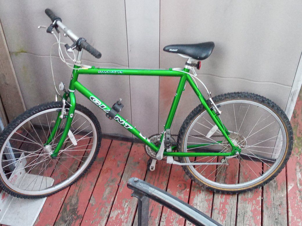 Bicycle For Sale $60 Brand Name Giant