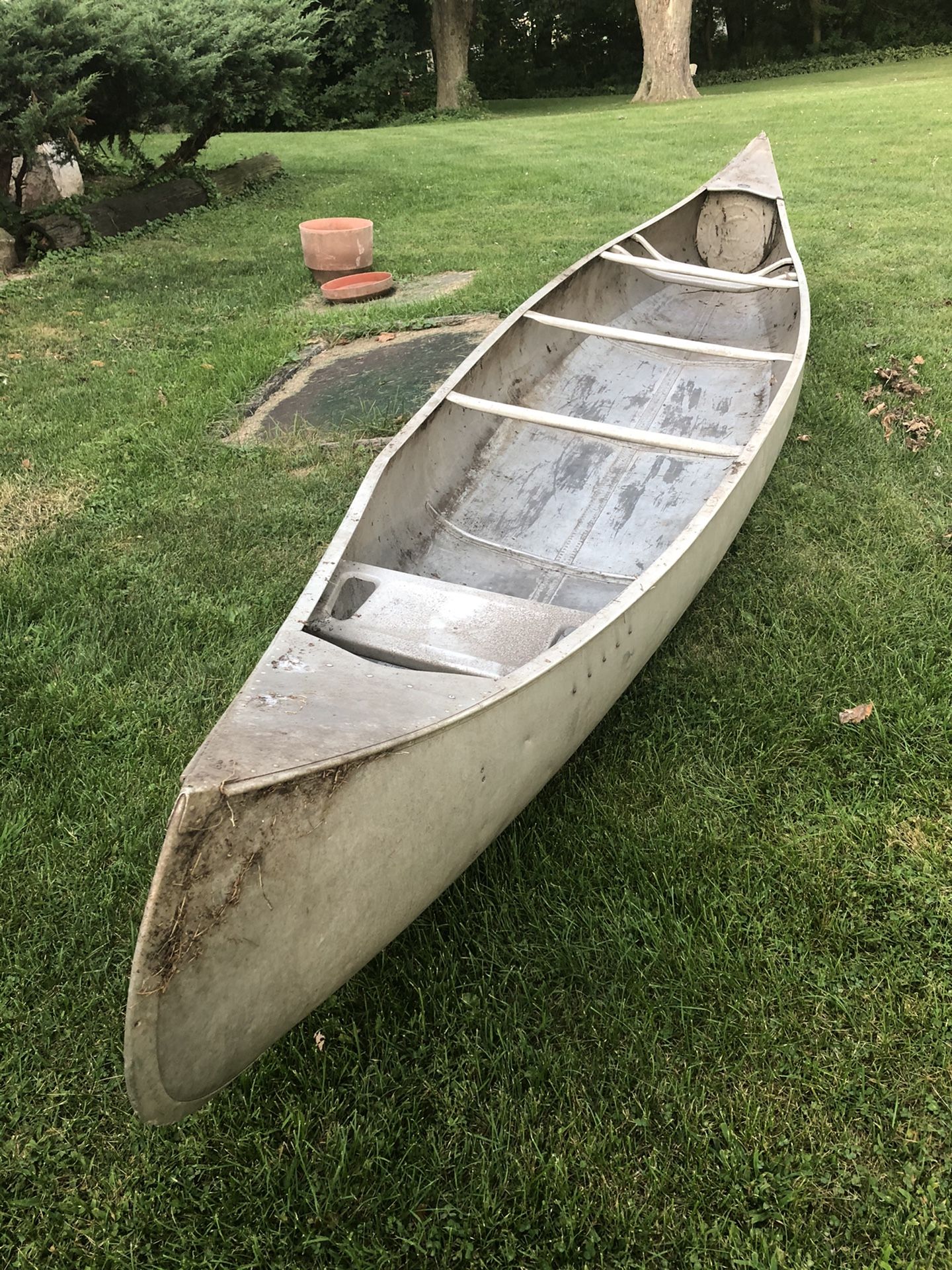 Metal Canoe- Grumman 17’ VGC $375OBO