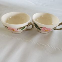2 Desert Rose USA Stamp Tea Cups