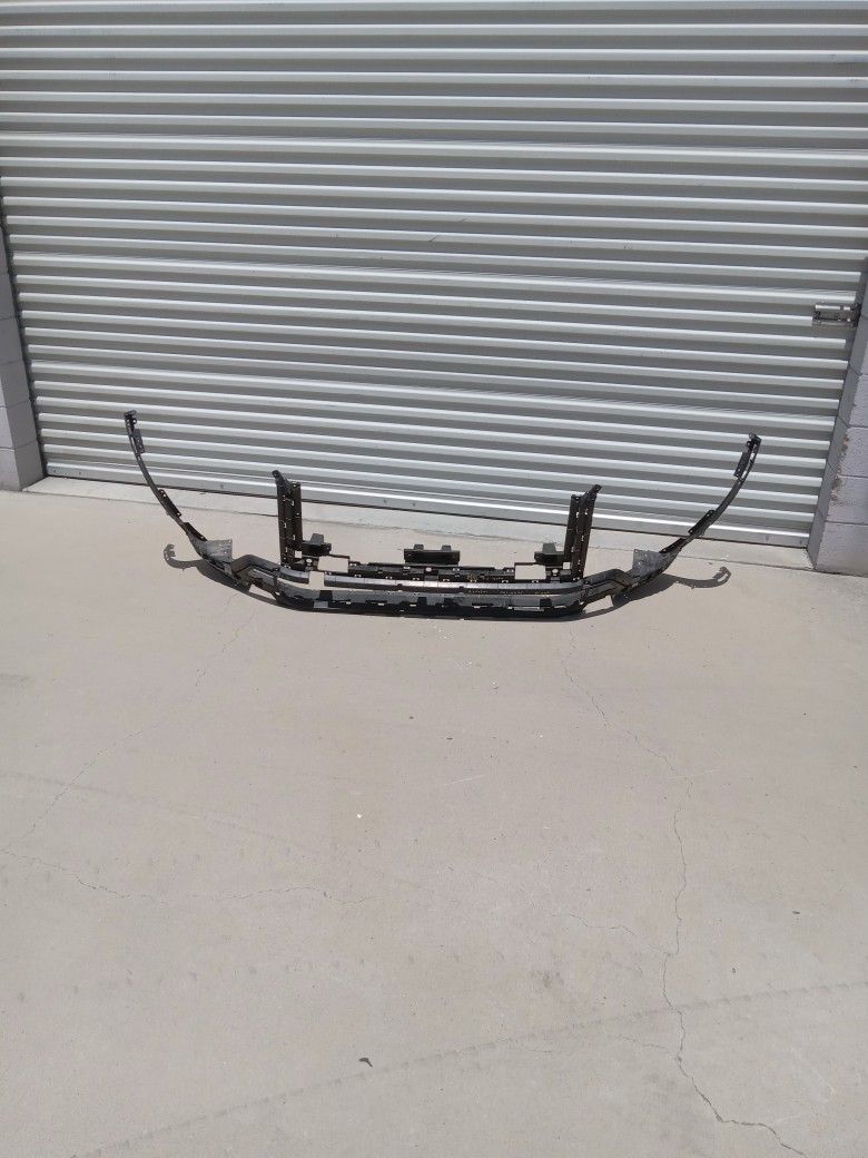 23 To 24 Front Bumper Valance Hyundai Palisade ( Oem)