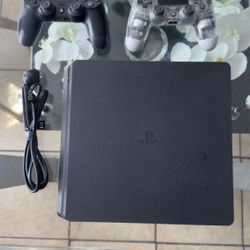 PS4 Slim & PS2