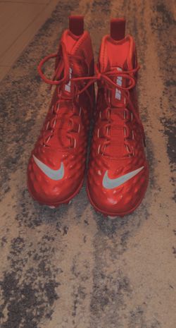 Red Nike Soccer Shoes (size 9.5)