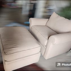 Oversized Armchair & Ottoman ROWE Ashley Furniture 