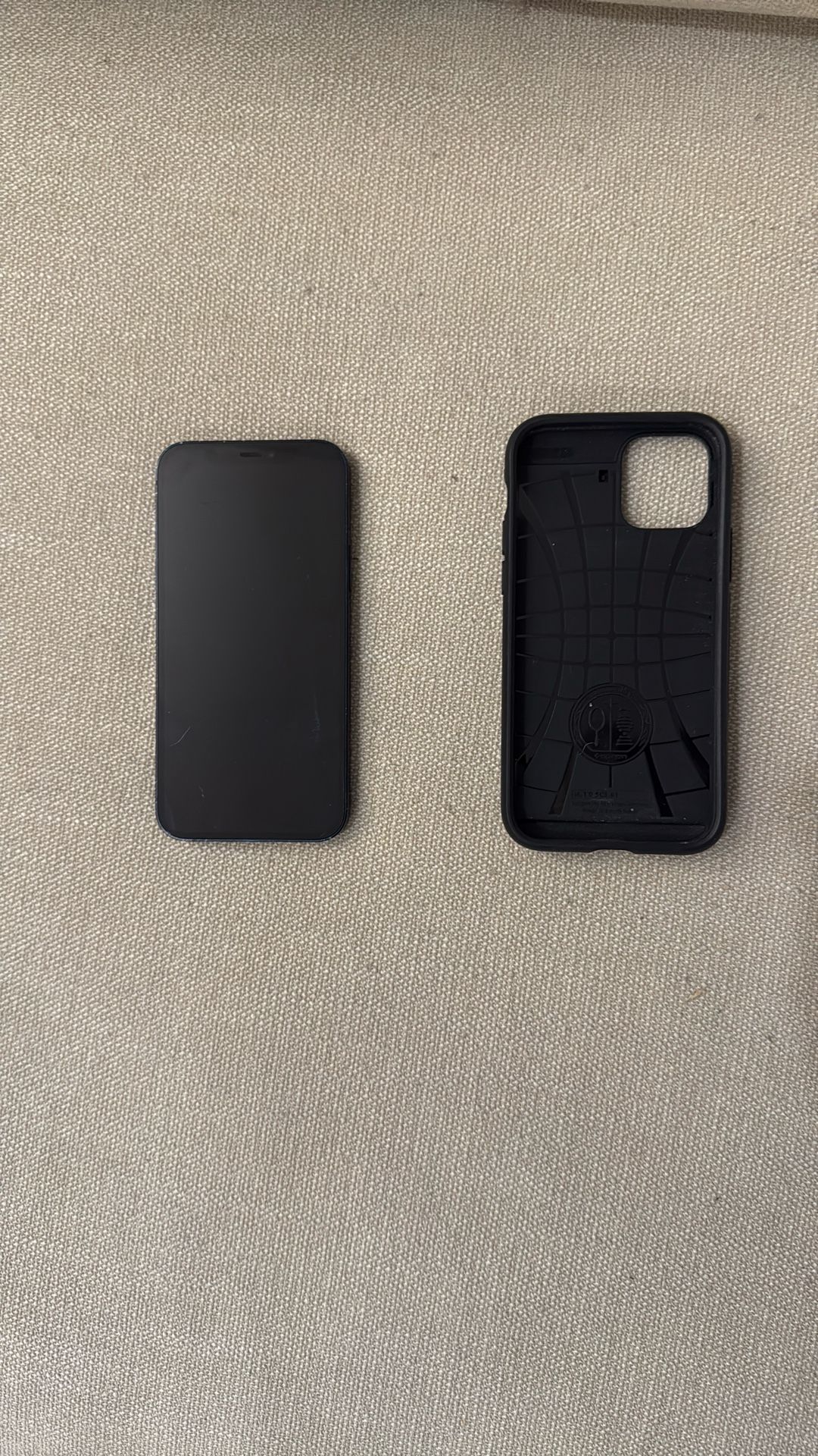 iPhone 12 64G black