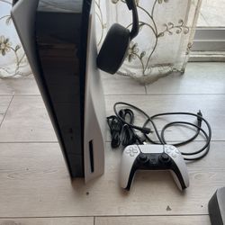 PlayStation 5 Disc  Like New 