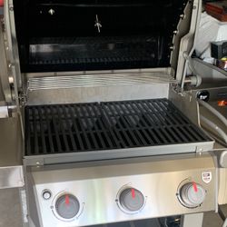 Natural Gas Weber BBQ Grill 3 Burners