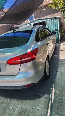 2017 ford focus s automatic