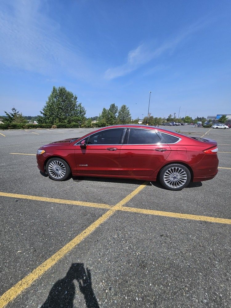 2013 Ford Fusion Hybrid