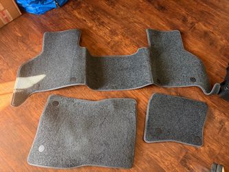 Land Rover Defender floor Mats (New)