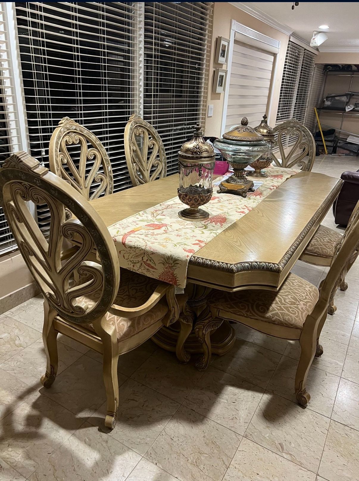 Dining Table Set